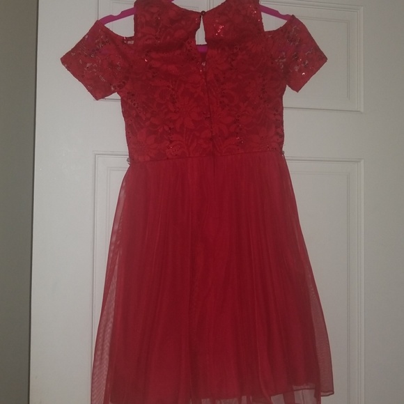 Red Dress - Picture 2 of 3